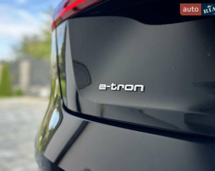 Черный Ауди E-Tron, объемом двигателя 0 л и пробегом 49 тыс. км за 44699 $, фото 26 на Automoto.ua