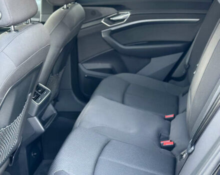 Черный Ауди E-Tron, объемом двигателя 0 л и пробегом 40 тыс. км за 26900 $, фото 35 на Automoto.ua