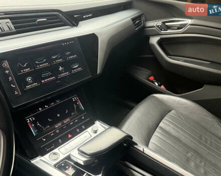 Черный Ауди E-Tron, объемом двигателя 0 л и пробегом 158 тыс. км за 26900 $, фото 47 на Automoto.ua