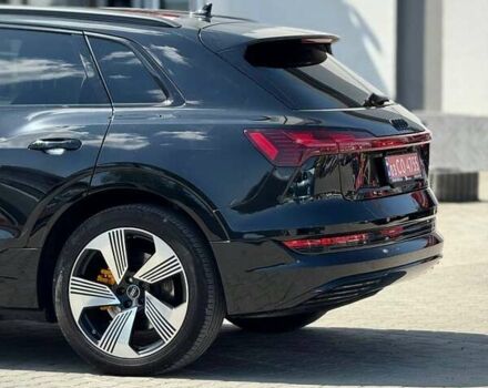 Чорний Ауді E-Tron, об'ємом двигуна 0 л та пробігом 50 тис. км за 36600 $, фото 9 на Automoto.ua