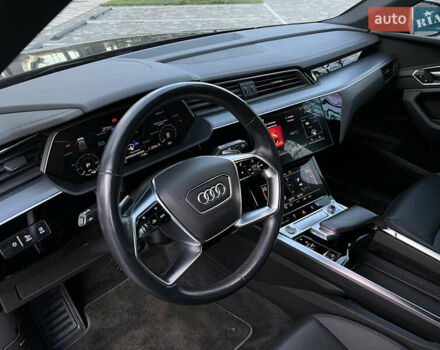 Чорний Ауді E-Tron, об'ємом двигуна 0 л та пробігом 187 тис. км за 23300 $, фото 69 на Automoto.ua