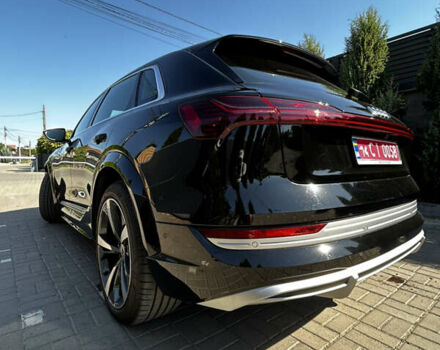 Черный Ауди E-Tron, объемом двигателя 0 л и пробегом 95 тыс. км за 39900 $, фото 8 на Automoto.ua