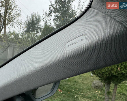 Чорний Ауді E-Tron, об'ємом двигуна 0 л та пробігом 190 тис. км за 23900 $, фото 22 на Automoto.ua