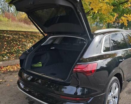 Черный Ауди E-Tron, объемом двигателя 0 л и пробегом 200 тыс. км за 27500 $, фото 21 на Automoto.ua