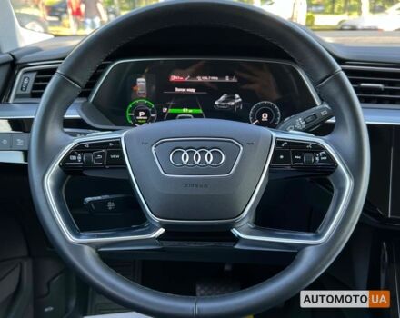 Черный Ауди E-Tron, объемом двигателя 71 л и пробегом 23 тыс. км за 30500 $, фото 14 на Automoto.ua