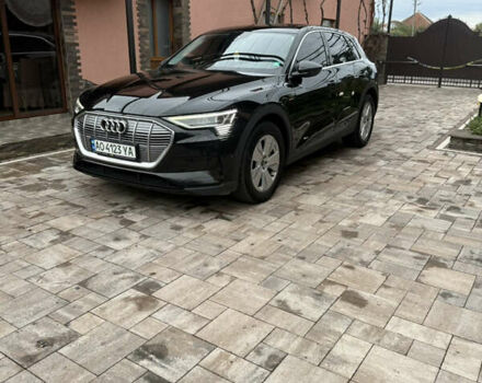 Черный Ауди E-Tron, объемом двигателя 0 л и пробегом 158 тыс. км за 26900 $, фото 8 на Automoto.ua
