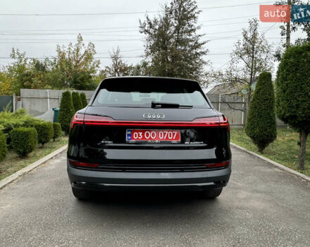 Чорний Ауді E-Tron, об'ємом двигуна 0 л та пробігом 190 тис. км за 23900 $, фото 8 на Automoto.ua
