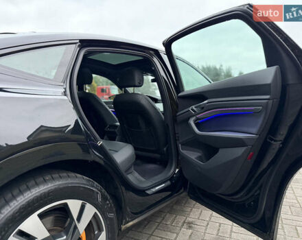 Чорний Ауді E-Tron, об'ємом двигуна 0 л та пробігом 54 тис. км за 37990 $, фото 36 на Automoto.ua