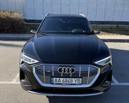 Черный Ауди E-Tron, объемом двигателя 0 л и пробегом 64 тыс. км за 35000 $, фото 1 на Automoto.ua