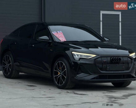Чорний Ауді E-Tron, об'ємом двигуна 0 л та пробігом 84 тис. км за 36000 $, фото 1 на Automoto.ua