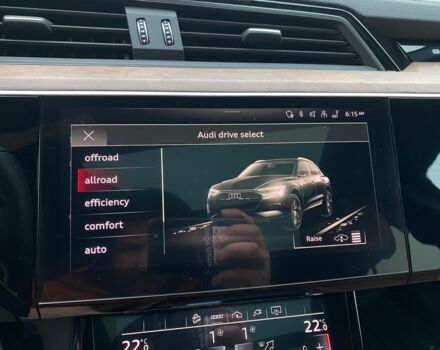 Чорний Ауді E-Tron, об'ємом двигуна 0 л та пробігом 38 тис. км за 33900 $, фото 18 на Automoto.ua