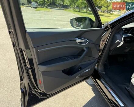 Черный Ауди E-Tron, объемом двигателя 0 л и пробегом 23 тыс. км за 38999 $, фото 32 на Automoto.ua