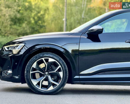 Черный Ауди E-Tron, объемом двигателя 0 л и пробегом 79 тыс. км за 44200 $, фото 6 на Automoto.ua