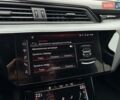 Чорний Ауді E-Tron, об'ємом двигуна 0 л та пробігом 99 тис. км за 29000 $, фото 29 на Automoto.ua