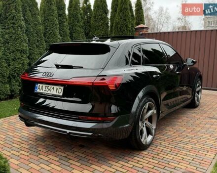 Чорний Ауді E-Tron, об'ємом двигуна 0 л та пробігом 58 тис. км за 42999 $, фото 13 на Automoto.ua