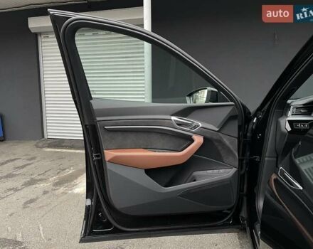 Черный Ауди E-Tron, объемом двигателя 0 л и пробегом 66 тыс. км за 41900 $, фото 39 на Automoto.ua