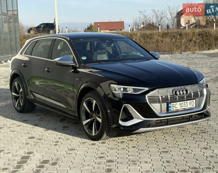 Чорний Ауді E-Tron, об'ємом двигуна 0 л та пробігом 95 тис. км за 36599 $, фото 2 на Automoto.ua