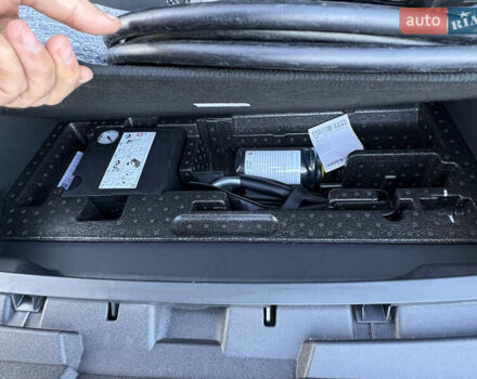 Чорний Ауді E-Tron, об'ємом двигуна 0 л та пробігом 95 тис. км за 36599 $, фото 85 на Automoto.ua