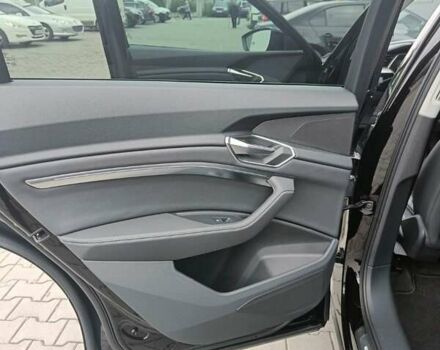 Чорний Ауді E-Tron, об'ємом двигуна 0 л та пробігом 147 тис. км за 29999 $, фото 16 на Automoto.ua
