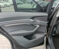 Чорний Ауді E-Tron, об'ємом двигуна 0 л та пробігом 147 тис. км за 29999 $, фото 16 на Automoto.ua