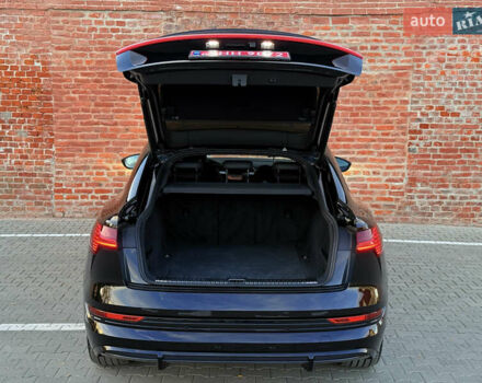 Чорний Ауді E-Tron, об'ємом двигуна 0 л та пробігом 58 тис. км за 39999 $, фото 31 на Automoto.ua