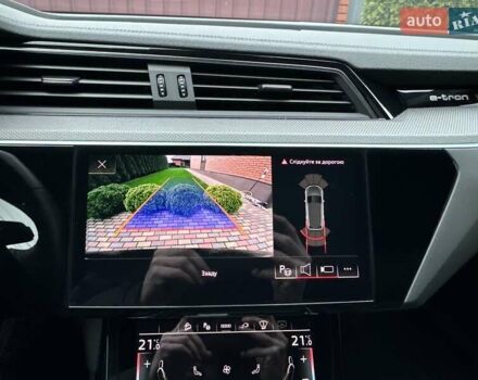 Чорний Ауді E-Tron, об'ємом двигуна 0 л та пробігом 58 тис. км за 42999 $, фото 67 на Automoto.ua