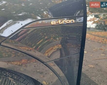 Черный Ауди E-Tron, объемом двигателя 0 л и пробегом 200 тыс. км за 27500 $, фото 61 на Automoto.ua