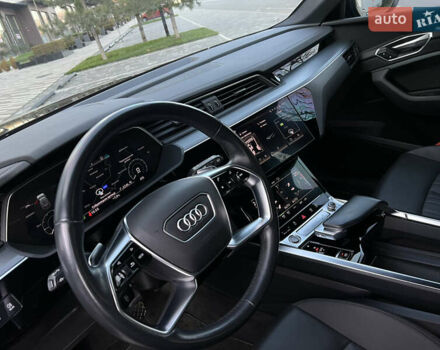 Чорний Ауді E-Tron, об'ємом двигуна 0 л та пробігом 187 тис. км за 23300 $, фото 48 на Automoto.ua