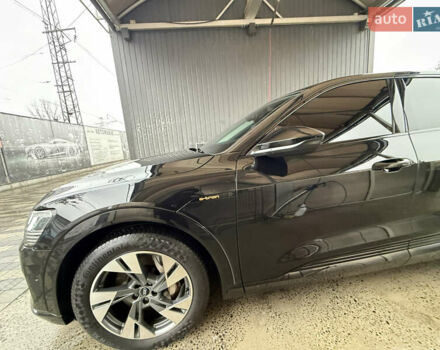 Черный Ауди E-Tron, объемом двигателя 0 л и пробегом 150 тыс. км за 27500 $, фото 16 на Automoto.ua