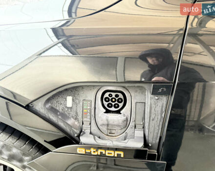 Черный Ауди E-Tron, объемом двигателя 0 л и пробегом 150 тыс. км за 27500 $, фото 43 на Automoto.ua