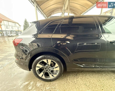 Черный Ауди E-Tron, объемом двигателя 0 л и пробегом 150 тыс. км за 27500 $, фото 14 на Automoto.ua