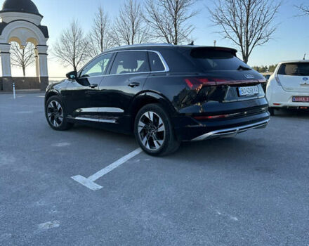 Черный Ауди E-Tron, объемом двигателя 0 л и пробегом 120 тыс. км за 32555 $, фото 4 на Automoto.ua