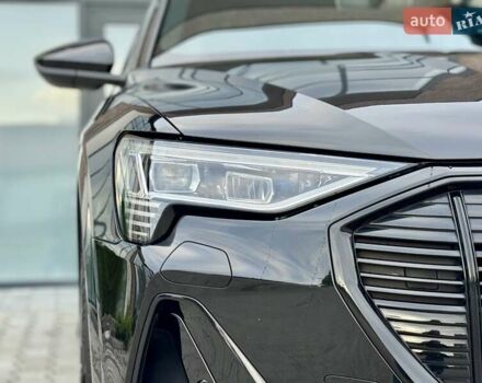 Черный Ауди E-Tron, объемом двигателя 0 л и пробегом 120 тыс. км за 29500 $, фото 29 на Automoto.ua