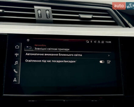 Черный Ауди E-Tron, объемом двигателя 0 л и пробегом 63 тыс. км за 44999 $, фото 59 на Automoto.ua