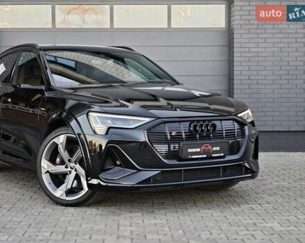 Чорний Ауді E-Tron, об'ємом двигуна 0 л та пробігом 34 тис. км за 49499 $, фото 1 на Automoto.ua