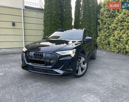 Чорний Ауді E-Tron, об'ємом двигуна 0 л та пробігом 58 тис. км за 36900 $, фото 1 на Automoto.ua
