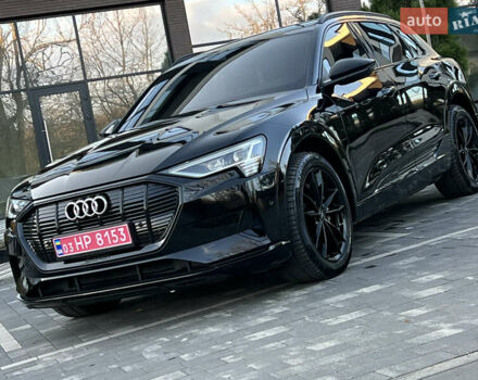Чорний Ауді E-Tron, об'ємом двигуна 0 л та пробігом 187 тис. км за 23300 $, фото 3 на Automoto.ua