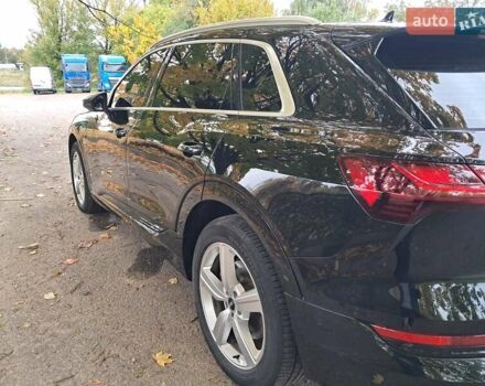 Черный Ауди E-Tron, объемом двигателя 0 л и пробегом 200 тыс. км за 27500 $, фото 16 на Automoto.ua