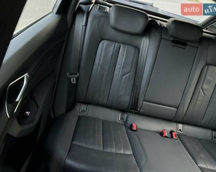 Чорний Ауді E-Tron, об'ємом двигуна 0 л та пробігом 187 тис. км за 23300 $, фото 40 на Automoto.ua