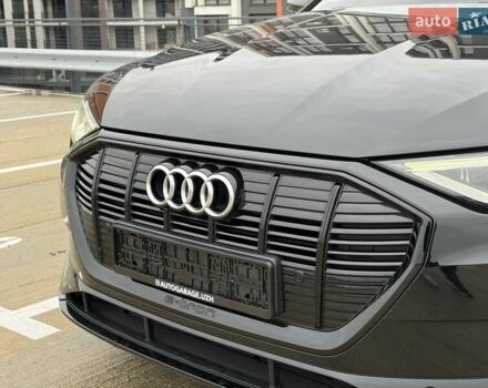Чорний Ауді E-Tron, об'ємом двигуна 0 л та пробігом 99 тис. км за 29000 $, фото 12 на Automoto.ua