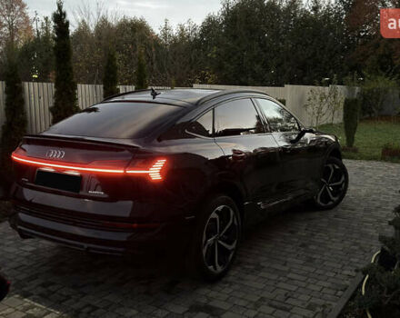 Черный Ауди E-Tron, объемом двигателя 0 л и пробегом 50 тыс. км за 44000 $, фото 46 на Automoto.ua
