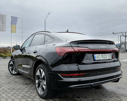 Чорний Ауді E-Tron, об'ємом двигуна 0 л та пробігом 65 тис. км за 41500 $, фото 4 на Automoto.ua