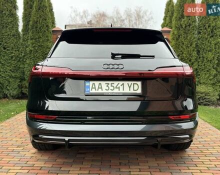 Чорний Ауді E-Tron, об'ємом двигуна 0 л та пробігом 58 тис. км за 42999 $, фото 31 на Automoto.ua