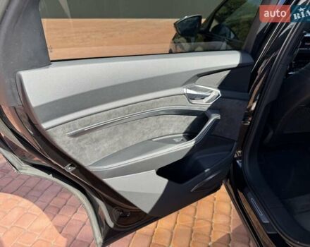 Черный Ауди E-Tron, объемом двигателя 0 л и пробегом 127 тыс. км за 37900 $, фото 16 на Automoto.ua
