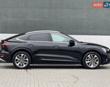 Чорний Ауді E-Tron, об'ємом двигуна 0 л та пробігом 148 тис. км за 31500 $, фото 12 на Automoto.ua