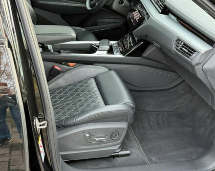 Черный Ауди E-Tron, объемом двигателя 0 л и пробегом 71 тыс. км за 38470 $, фото 24 на Automoto.ua