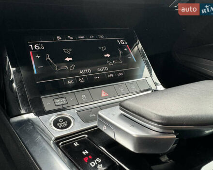 Чорний Ауді E-Tron, об'ємом двигуна 0 л та пробігом 190 тис. км за 23900 $, фото 21 на Automoto.ua