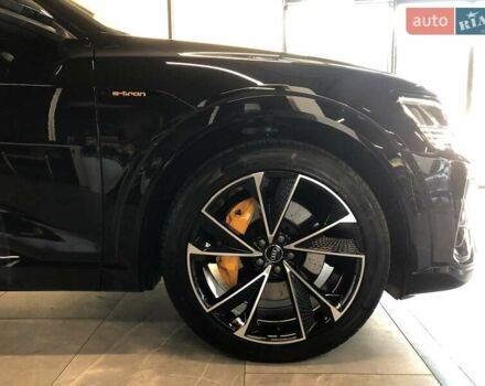 Черный Ауди E-Tron, объемом двигателя 0 л и пробегом 68 тыс. км за 39900 $, фото 4 на Automoto.ua