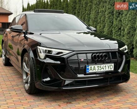 Чорний Ауді E-Tron, об'ємом двигуна 0 л та пробігом 58 тис. км за 42999 $, фото 7 на Automoto.ua