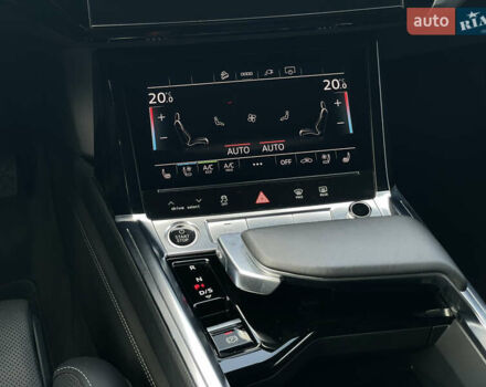 Черный Ауди E-Tron, объемом двигателя 0 л и пробегом 70 тыс. км за 39900 $, фото 31 на Automoto.ua